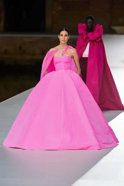 Look 80